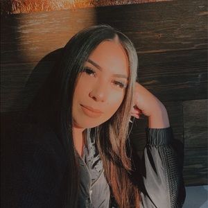 Meet your Posher, Lily